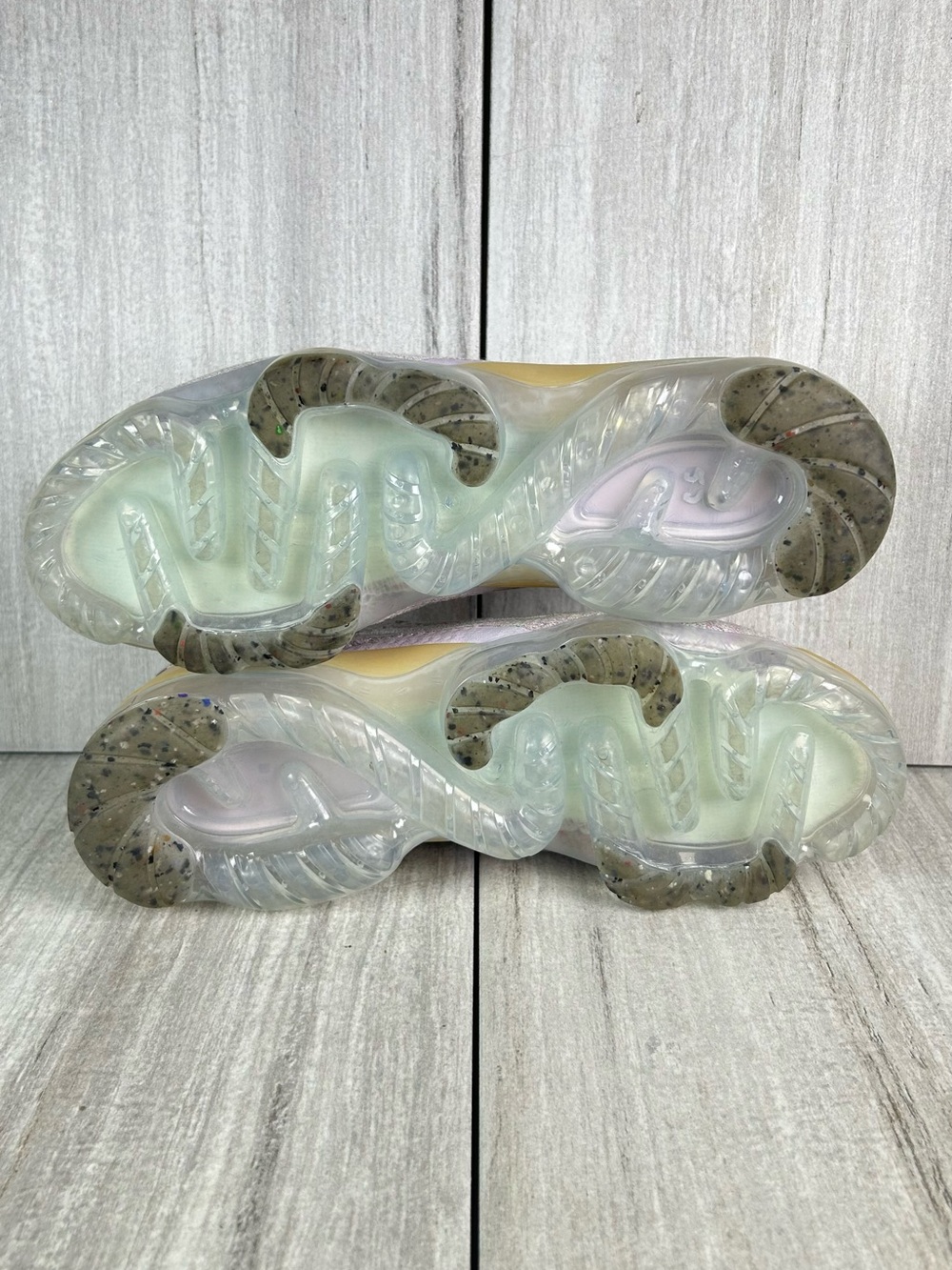 Nike VaporMax 2021 Flyknit Sneaker Light Purple Athletic Sneaker Womens Size 8.5 - Picture 9 of 11